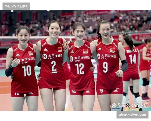 2025年女排世界杯最新赛况揭秘 中国女排与强敌对决争夺冠军荣誉 2025年女排世界杯最新赛况揭秘 中国女排与强敌对决争夺冠军荣誉